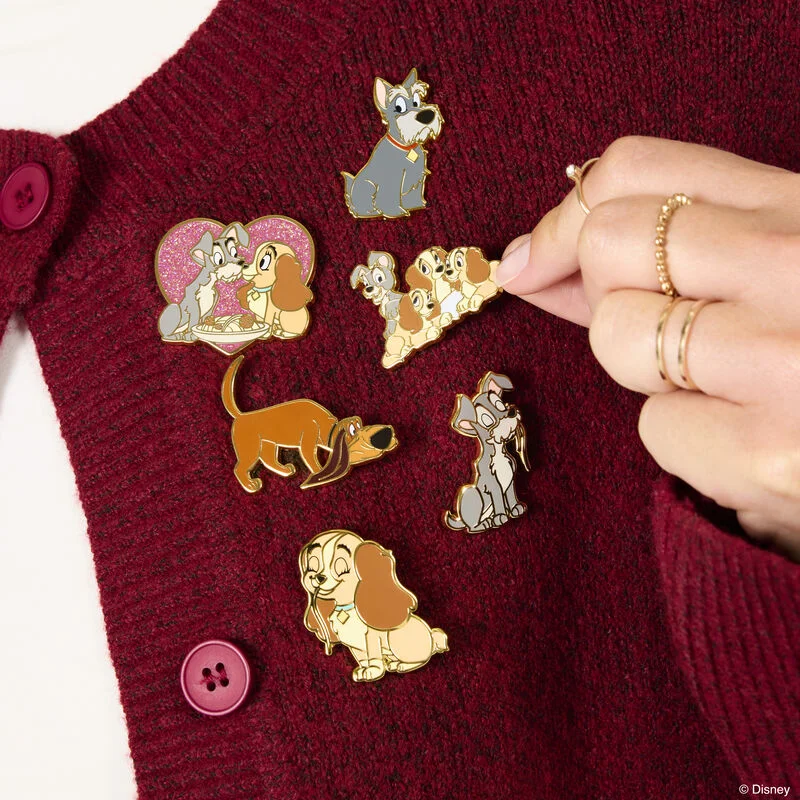 Alternative view of Lady and the Tramp Mystery Box Pin